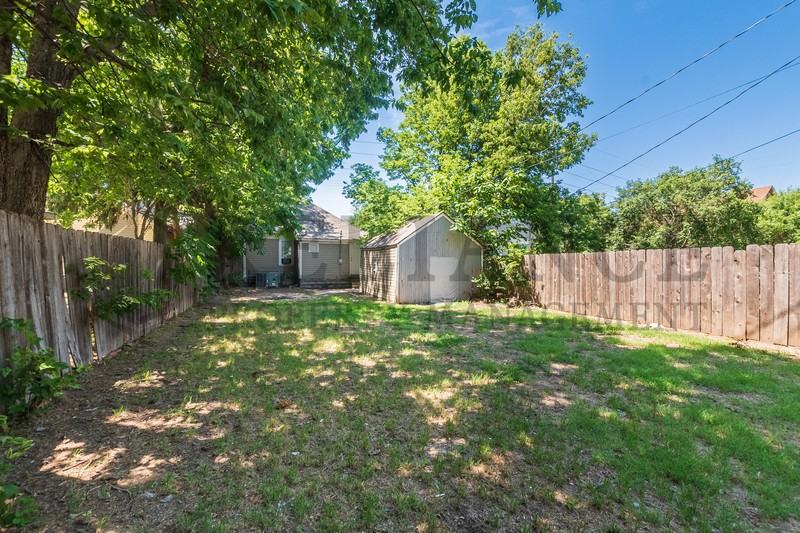 1620 West 2nd Street North - Photo 5 of 18