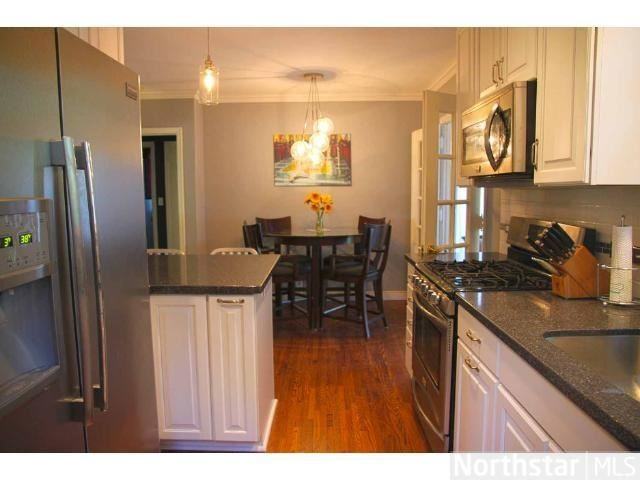 4721 Vallacher Ave - Photo 3 of 10