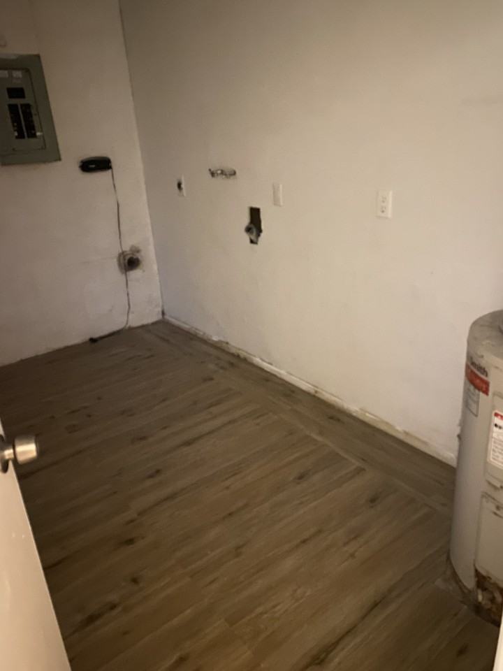 1412 16th St E - Photo 3 of 19