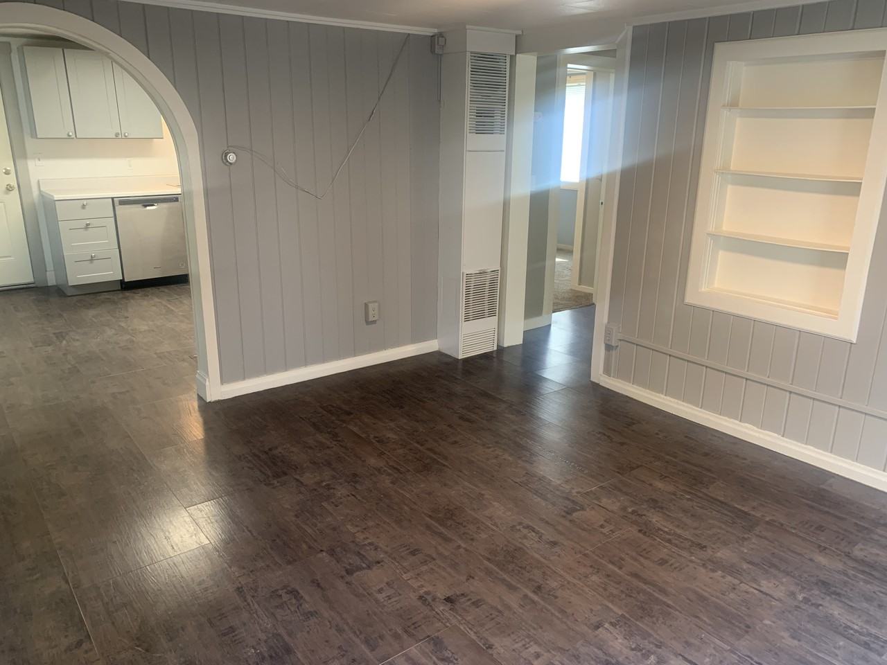 219 6th St W - Photo 4 of 13