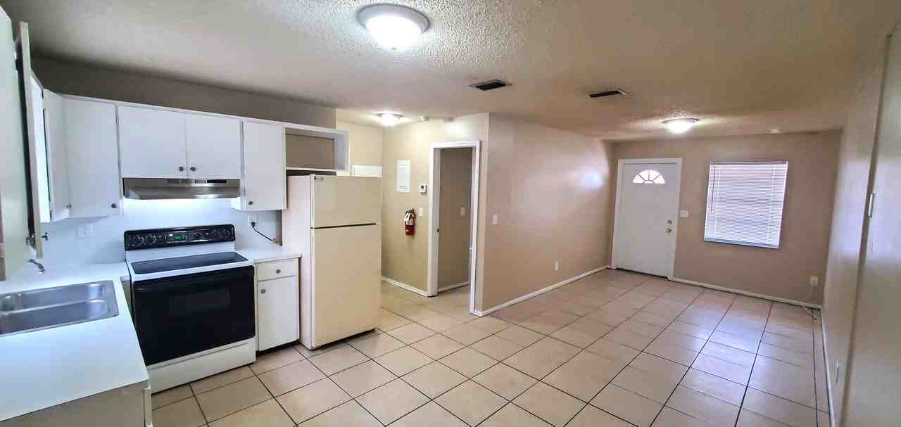 199 Nw 9th Ave #10 - Photo 2 of 6