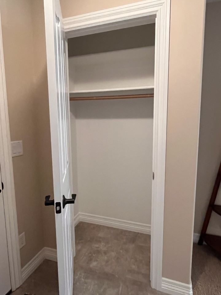 431 Tapitio Dr - Photo 3 of 20