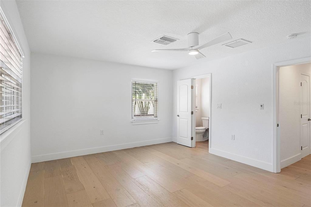 338 Bayview Dr Ne #NA - Photo 2 of 10