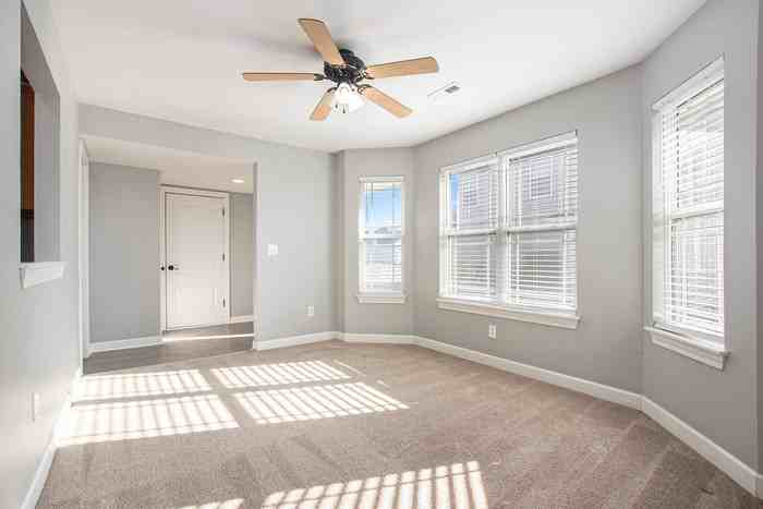 16430 Blair St - Photo 3 of 19