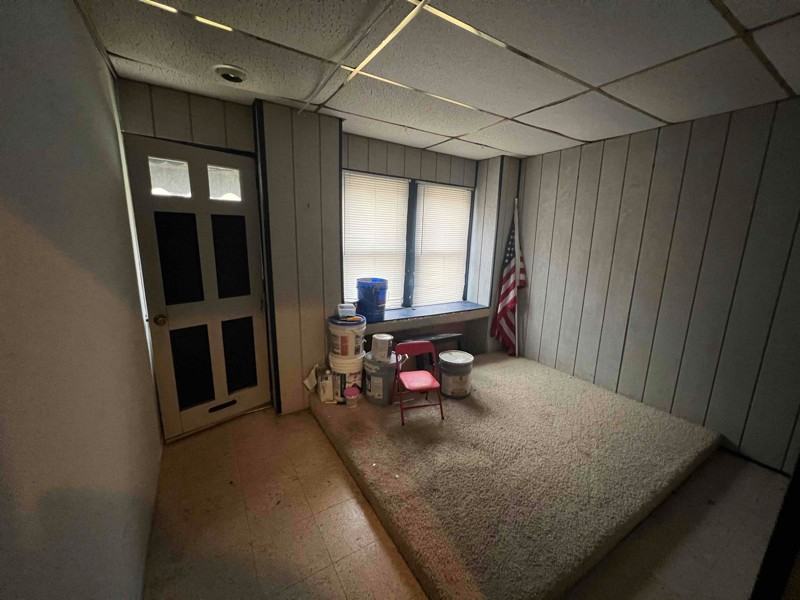 235 Lafayette Ave #B - Photo 3 of 18