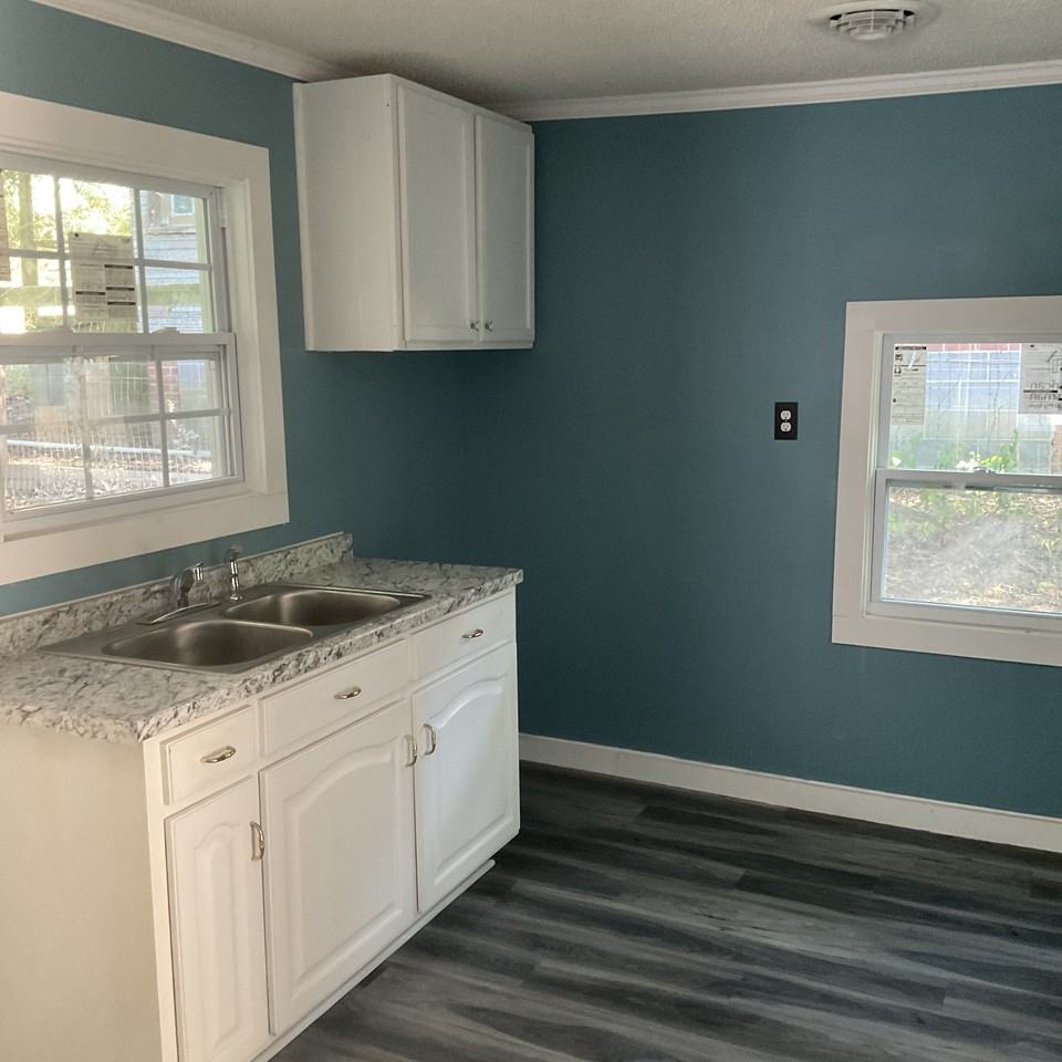 409 Miller St #NA - Photo 2 of 10