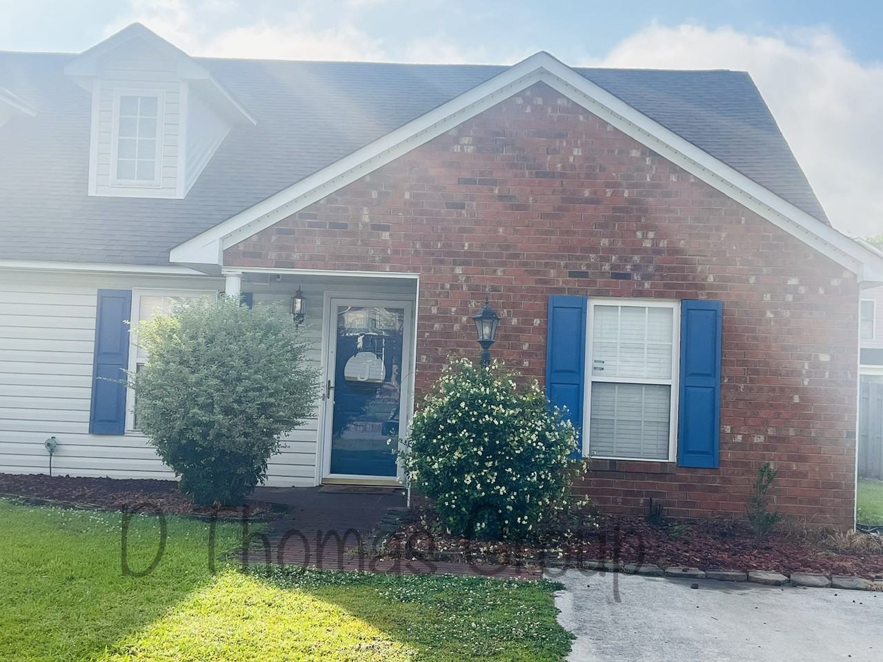 122 Emily Dr #B - Photo 2 of 5