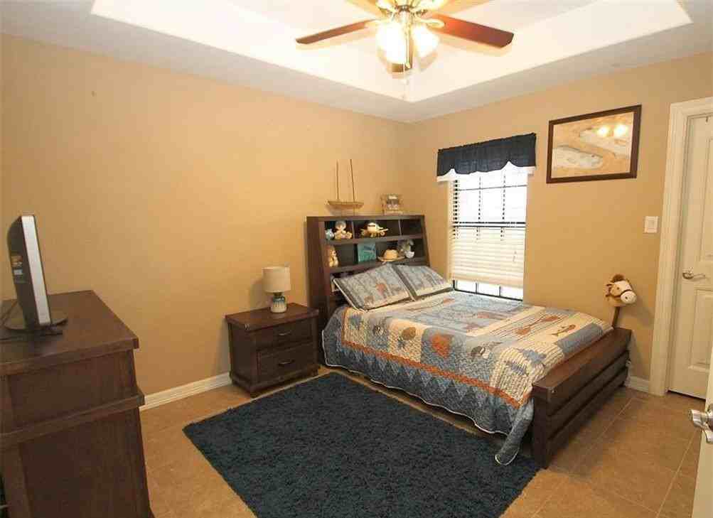 31437 Victoriana Dr #NA - Photo 2 of 4