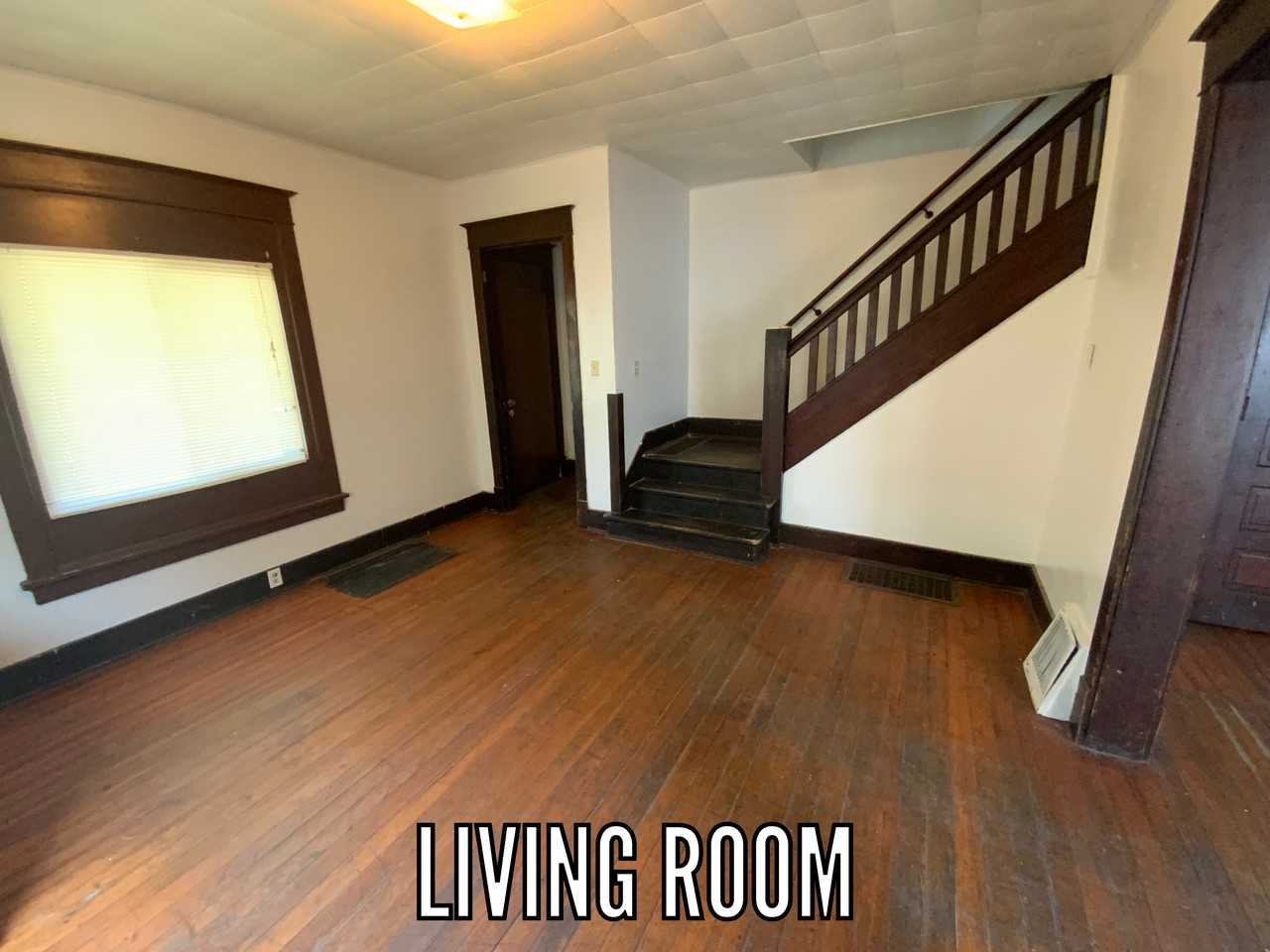 313 Harmon St #1 - Photo 3 of 14