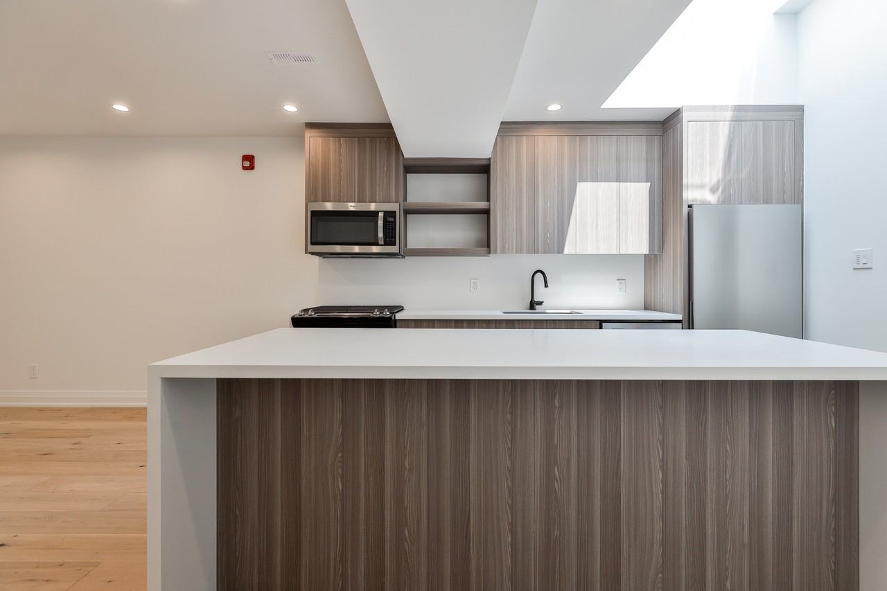 Manning Ave & Dundas St W #301 - Photo 3 of 15