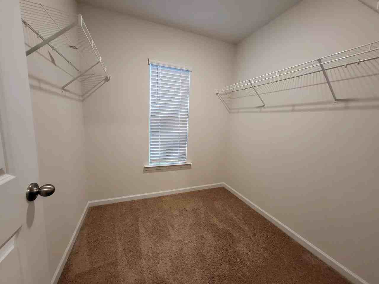 6103 Guildford Hill Ln - Photo 5 of 18