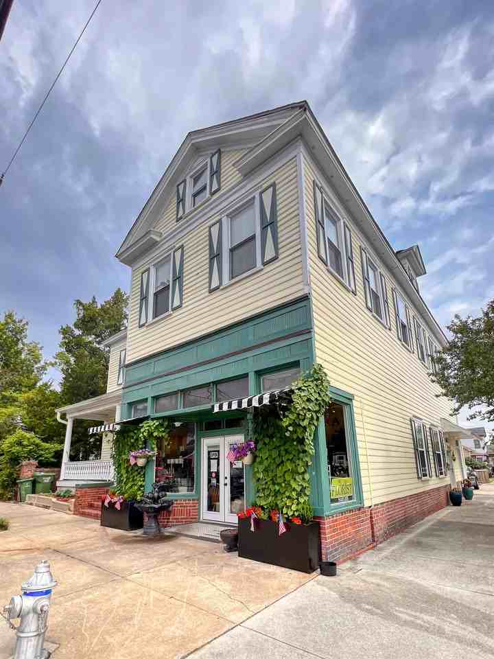 727 Princess St #EPH - Photo 2 of 17
