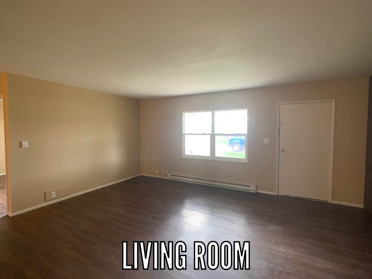 716 S 6th Ave #716 - Photo 3 of 13