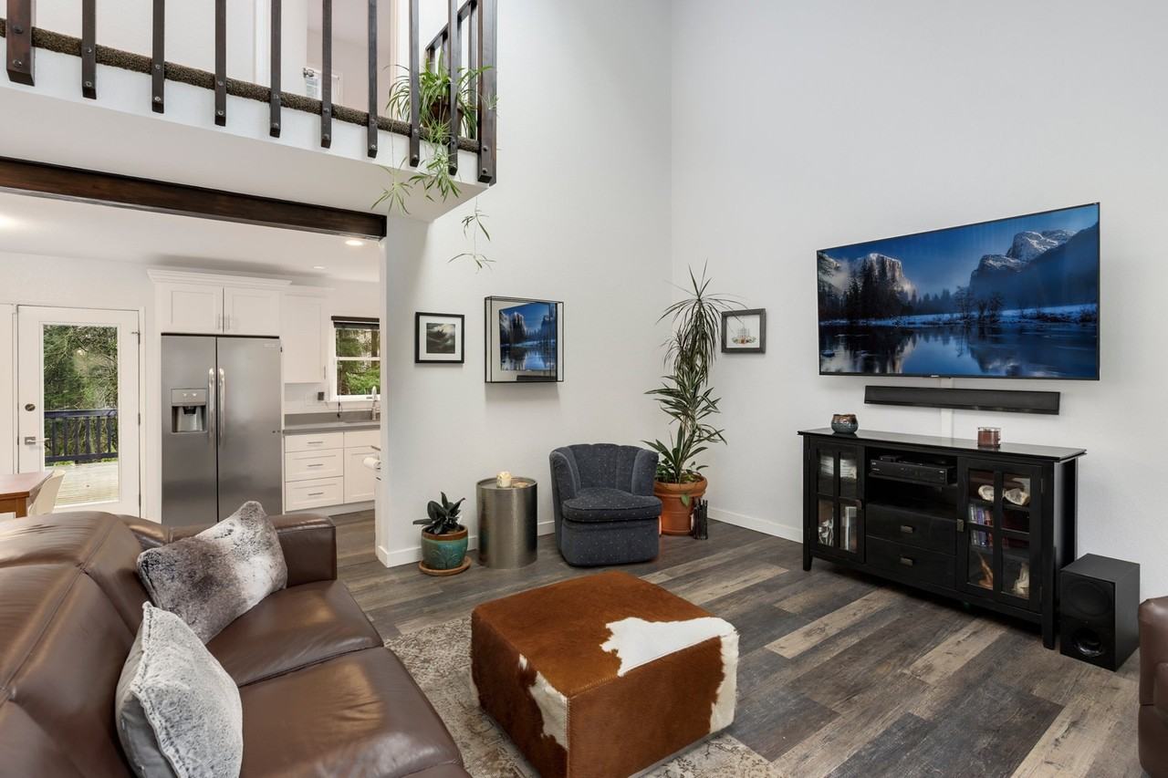 55 Hylebos Ave #1 - Photo 3 of 30
