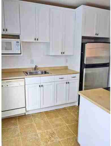 737 4th Ave E - Photo 3 of 19