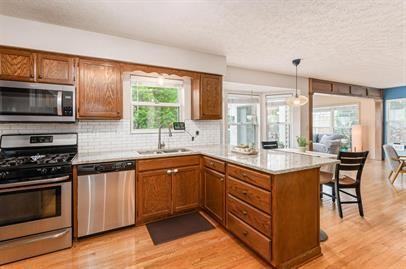 3665 Whitworth Way - Photo 2 of 20