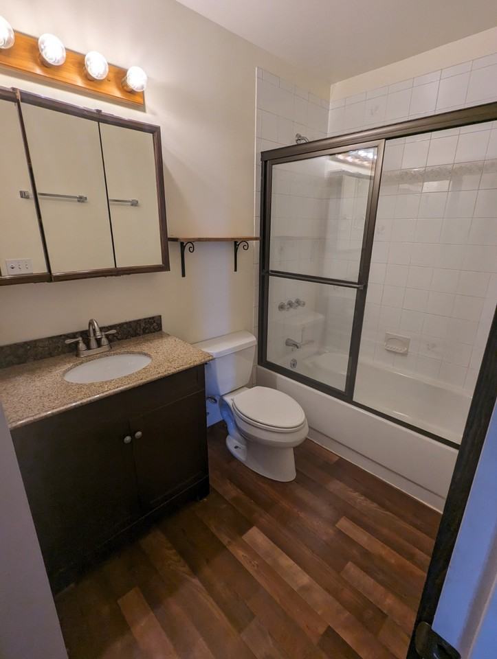 2228 Summit Ave #NA - Photo 3 of 9