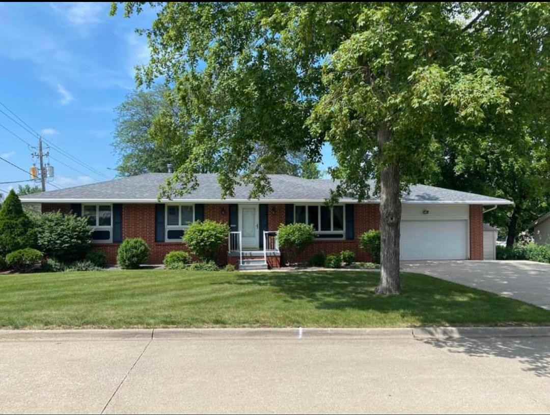 1318 Pleasant St #NA - Photo 2 of 16