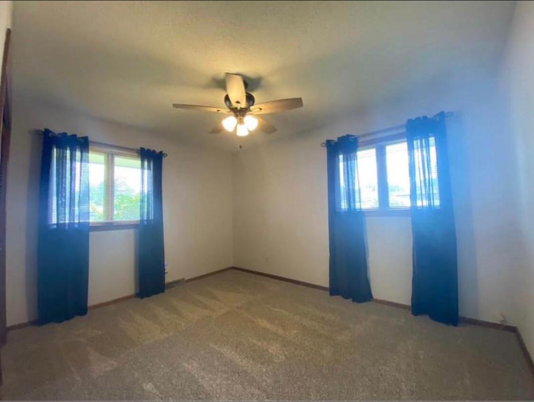 1318 Pleasant St #NA - Photo 3 of 16