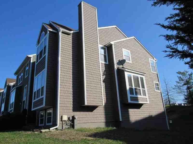 7734 Chatfield Ln - Photo 6 of 37