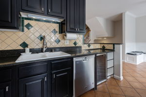 434 Clayton Ln - Photo 2 of 14