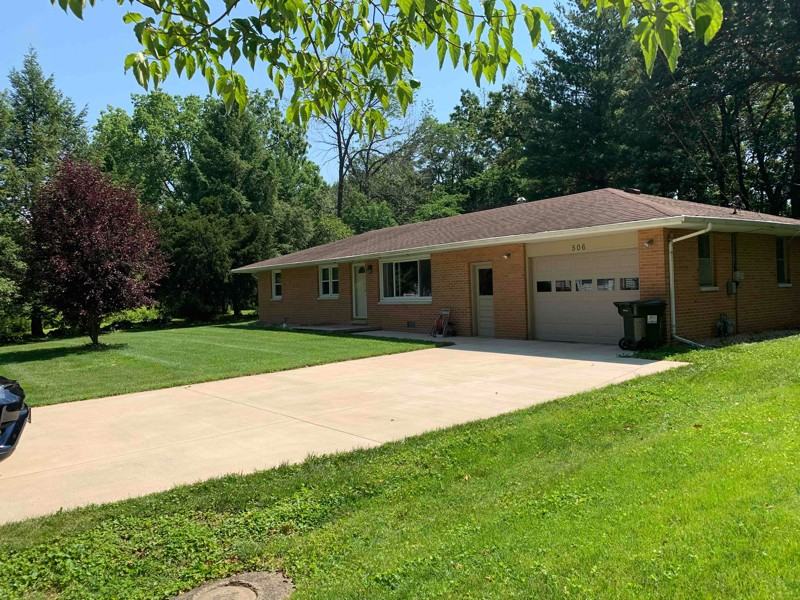 506 S Jefferson St - Photo 2 of 12