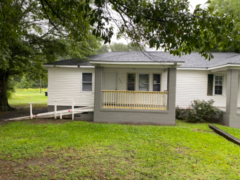 608 S Main St - Photo 2 of 16