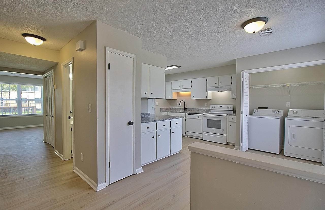 912 Pineland AvenueApt 58 #1 - Photo 3 of 23