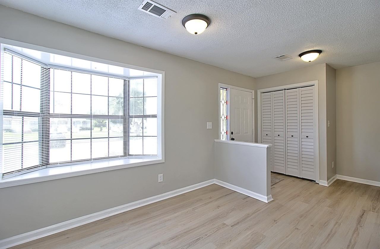 912 Pineland AvenueApt 58 #1 - Photo 6 of 23