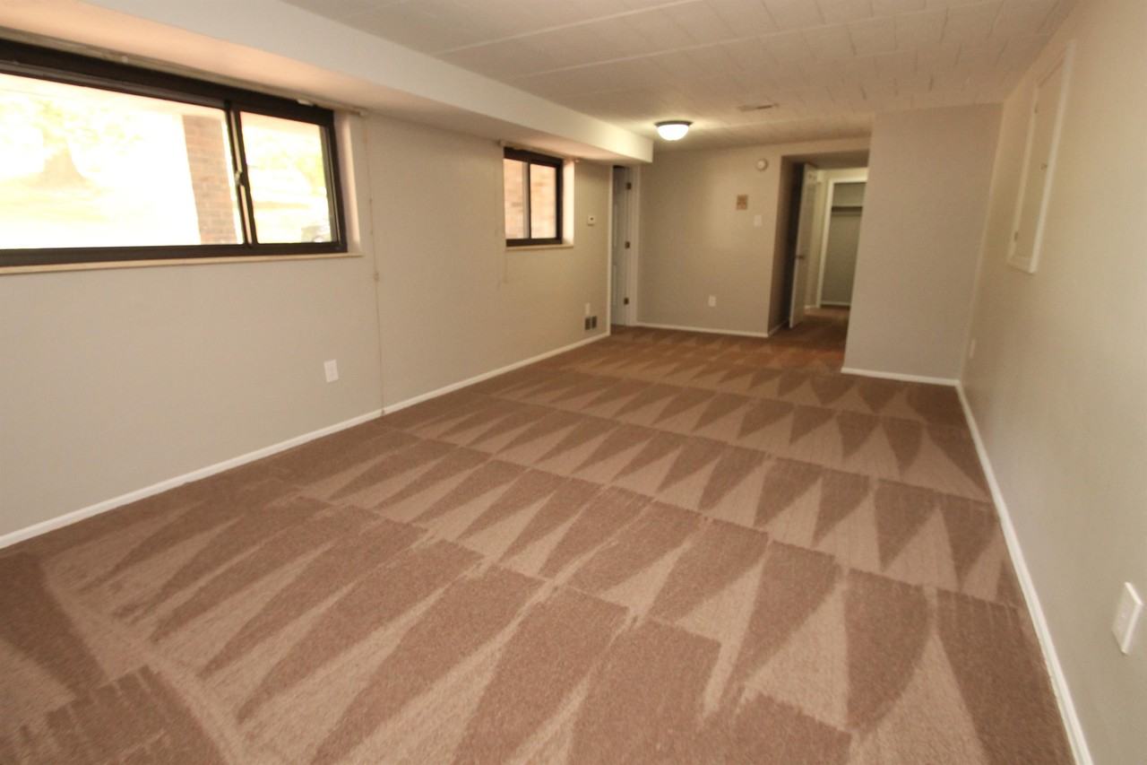 5540 LIBRARY ROADAPARTMENT 104 #5540-104 - Photo 3 of 9