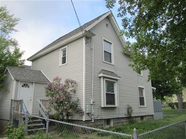 332 Bingham St - Photo 2 of 10