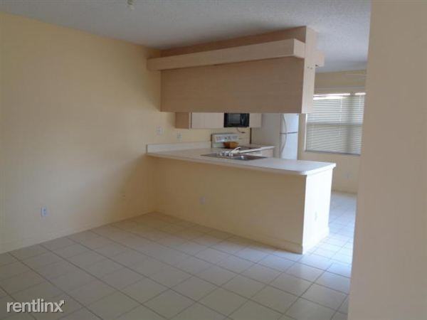 47 Essex Ct - Photo 2 of 6