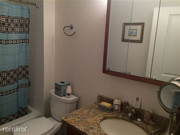 76 Rittenhouse Pl - Photo 3 of 15