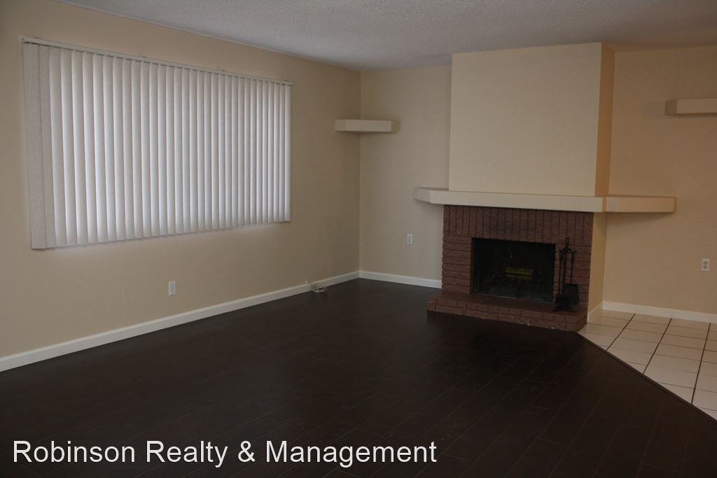 269 Greenbriar Townhouse Way - Photo 3 of 33