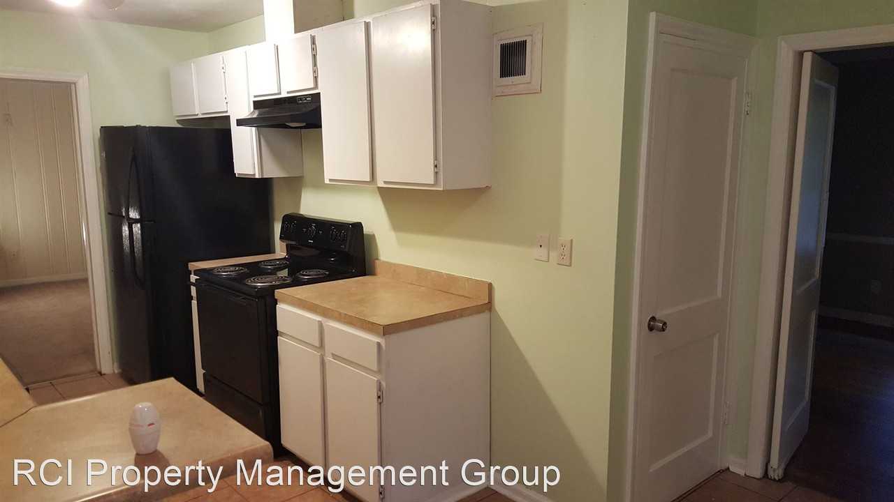 1699 DeLowe Drive - Photo 3 of 28