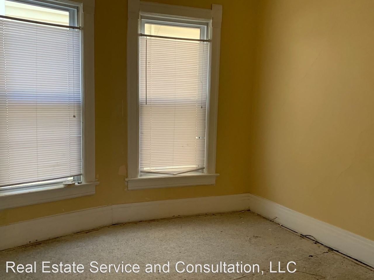 532 W Fayette Ave - Photo 3 of 6