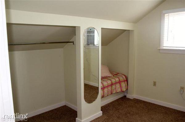 1036 E 88th St - Photo 2 of 5