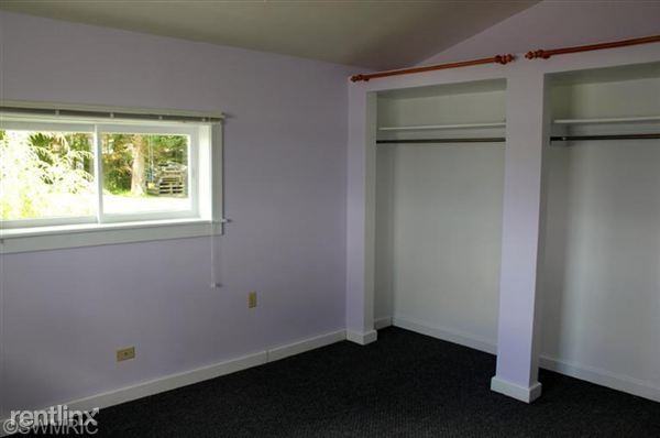 1036 E 88th St - Photo 3 of 5