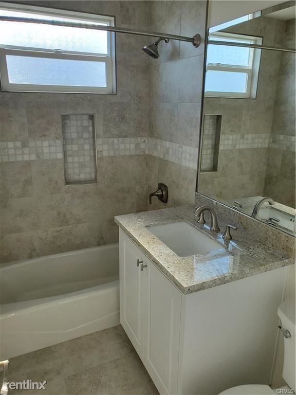 4562 W 129th St - Photo 3 of 8