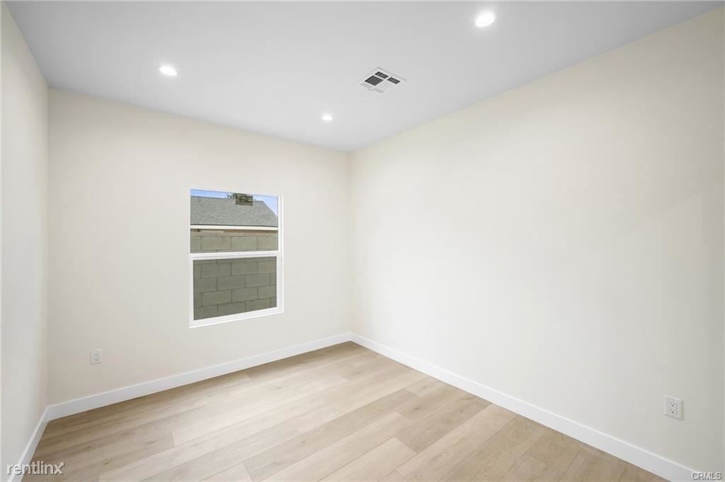 426 Western Ave #C - Photo 3 of 10