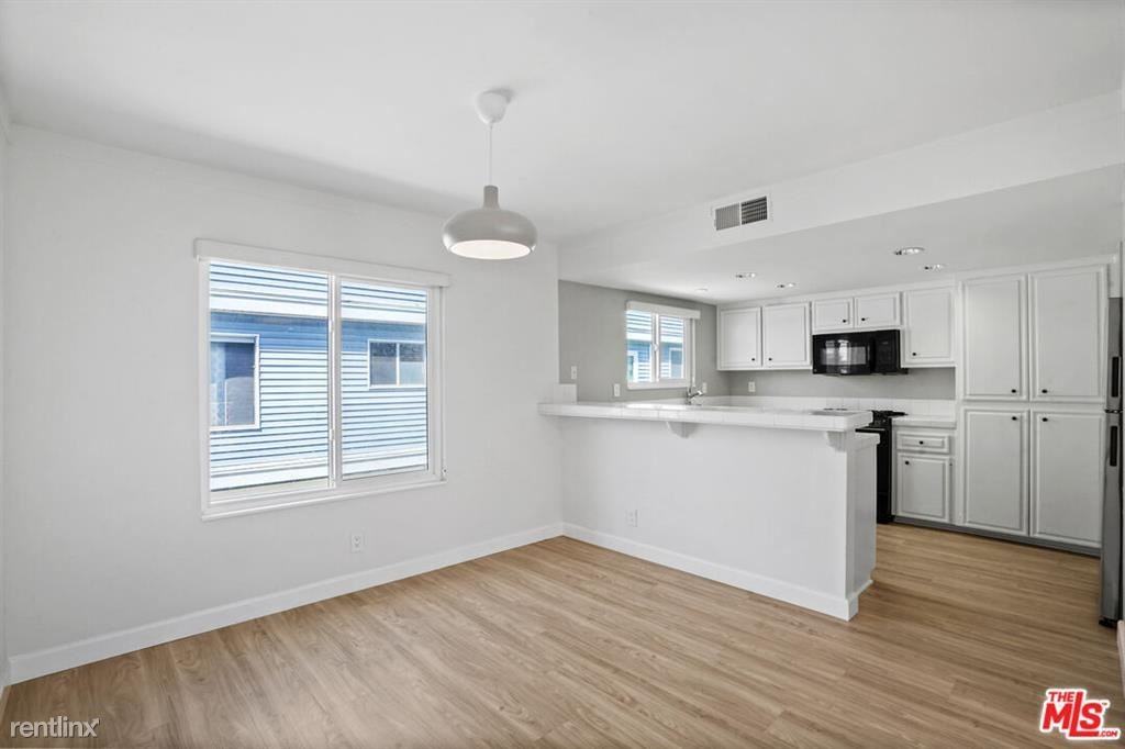 1034 Ruberta Ave #4 - Photo 3 of 10