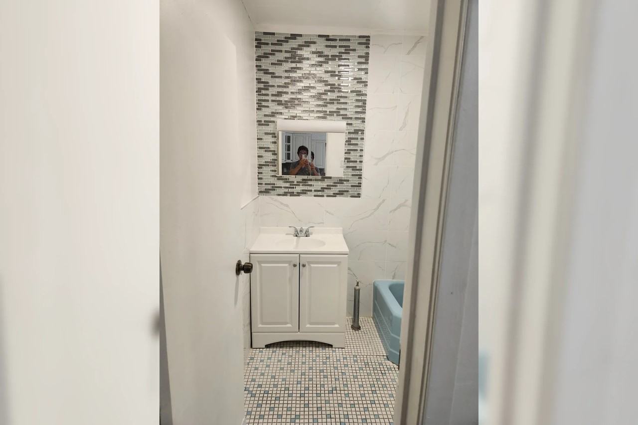 1424 131st St - Photo 2 of 10