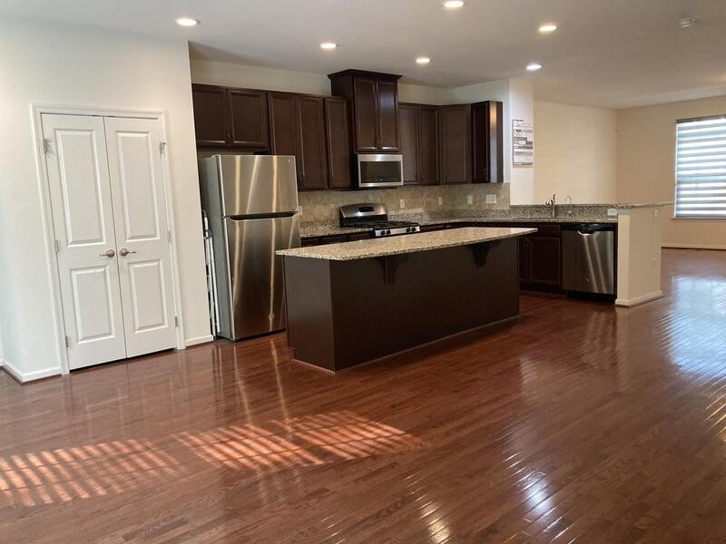 227 W General Grey Ct - Photo 3 of 15