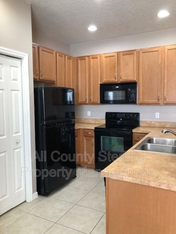 7021 Kirkland Way - Photo 5 of 19