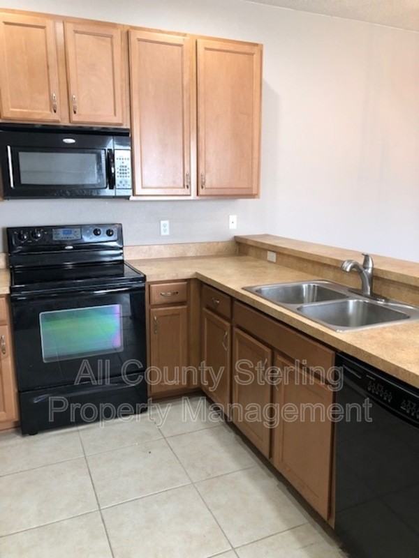 7021 Kirkland Way - Photo 7 of 19