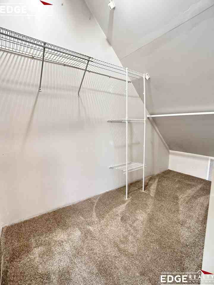 555 Washington St #3 - Photo 6 of 7