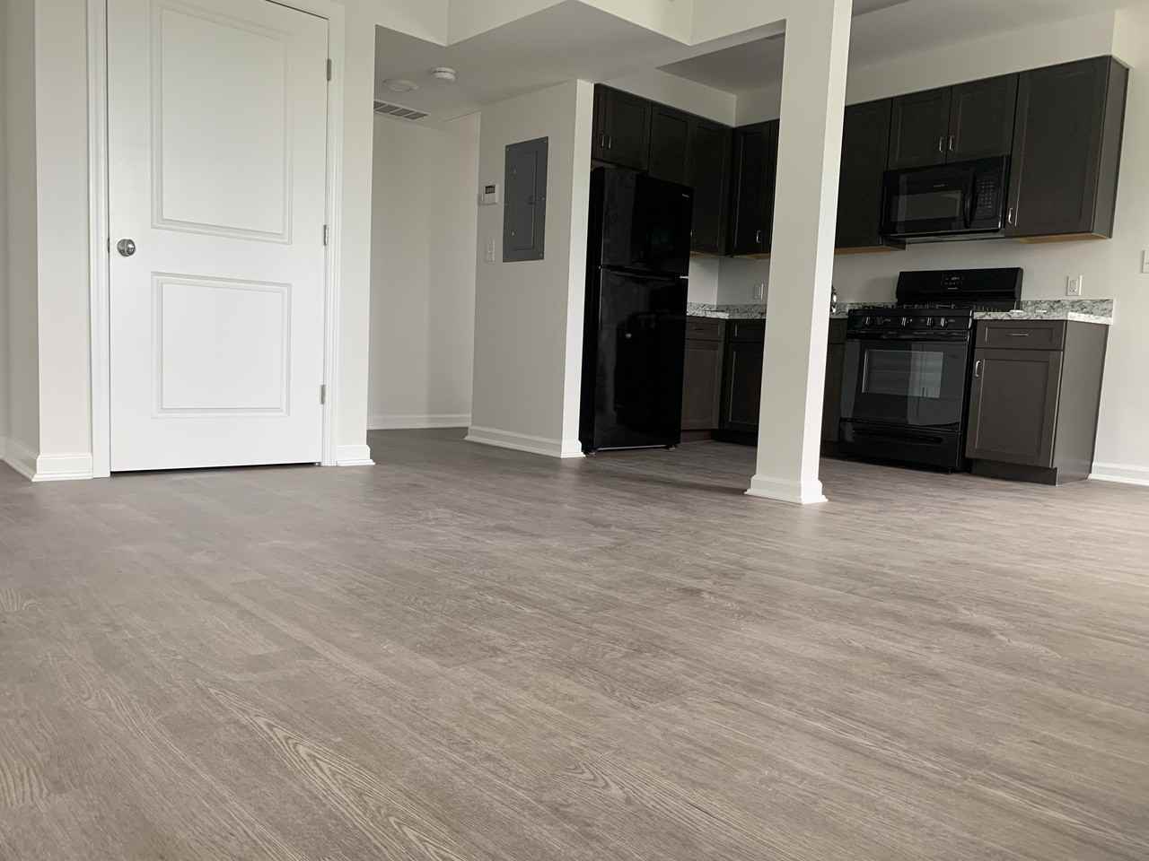 505 Jefferson St Nw - Photo 2 of 7