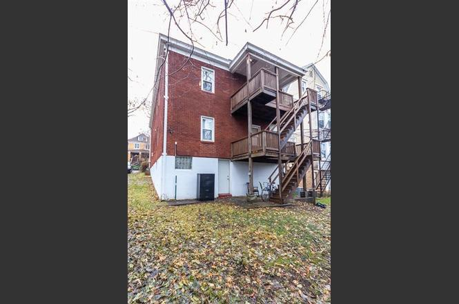 4029 Windsor St - Photo 2 of 7