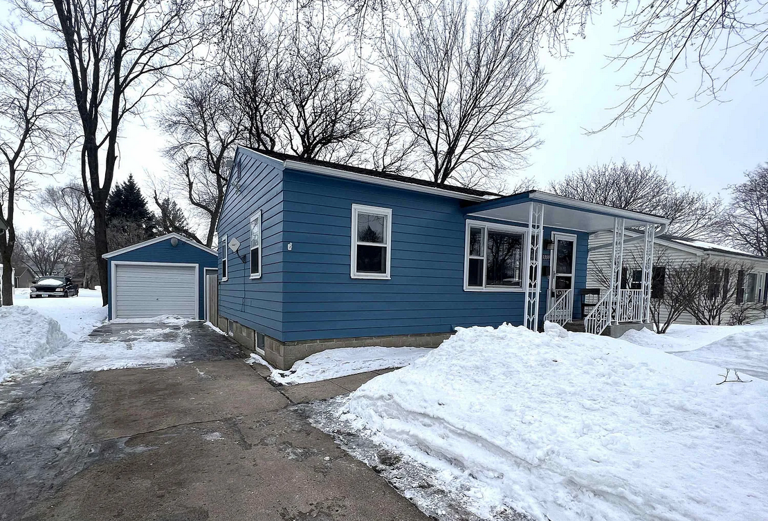 1309 7th St #NA - Photo 2 of 2