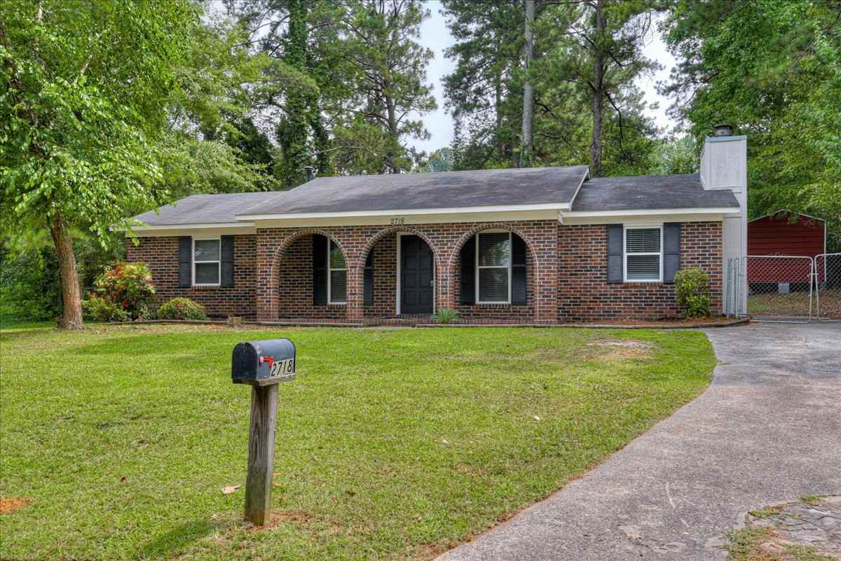 2718 Cranbrook Dr #1 - Photo 3 of 32